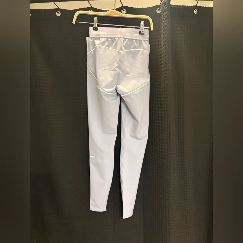 ALO Yoga Airbrush High-Waist Heart Throb Legging Winter Frost/White XXS